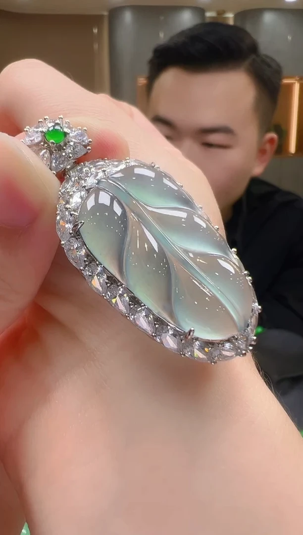 吊坠(不含链)银S925镶嵌翡翠天然A货翡翠多样性发一