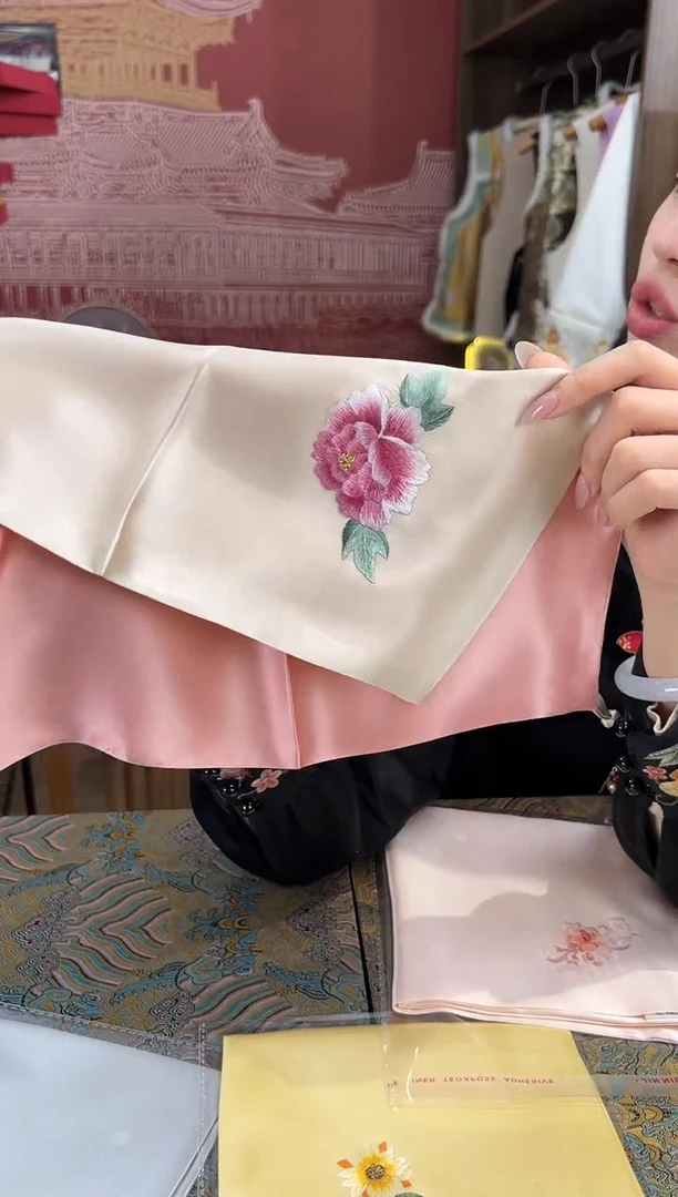 【闪购商品】刺绣苏绣手工刺绣100桑蚕丝方巾