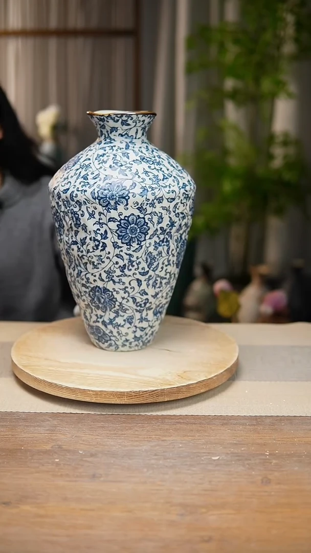 【闪购商品】陶瓷花器青花瓷缠枝莲高脚