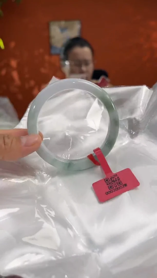 未镶嵌手镯翡翠56