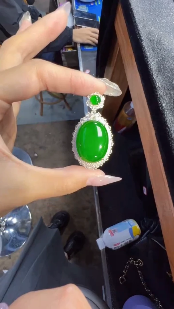 定制翡翠银S925镶嵌鸽子蛋1