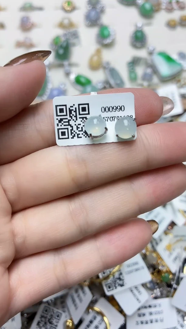 颈饰银S925镶嵌翡翠1111111111