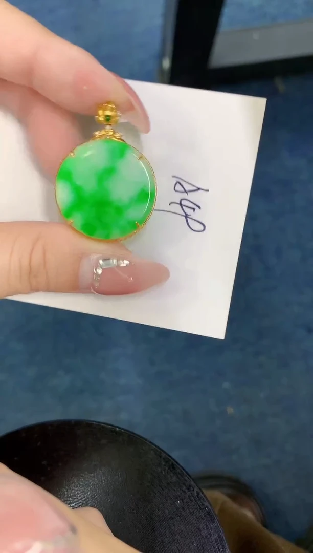 【闪购商品】翡翠颈饰18K金镶嵌000000000