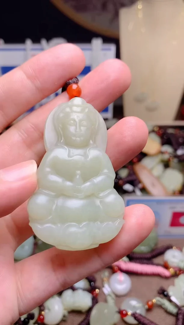 和田玉未镶嵌颈饰1