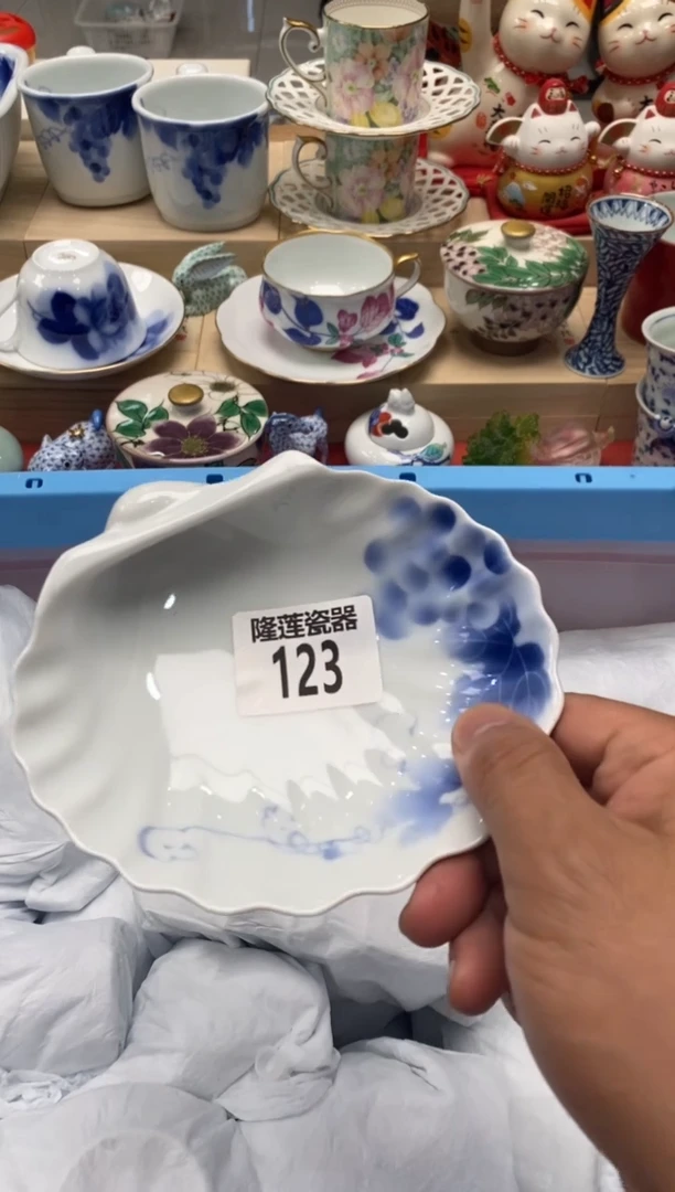 瓷片是**?隆莲瓷器欢迎大家