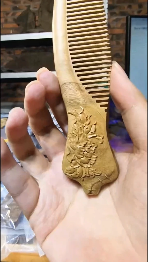 金丝楠     旗袍梳