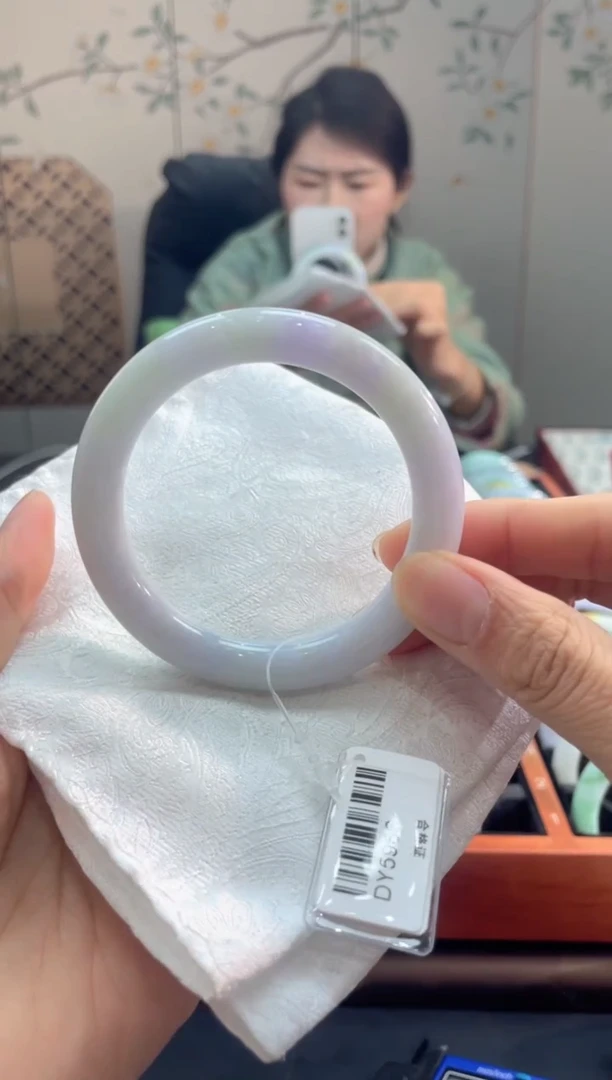 【闪购商品】翡翠手镯未镶嵌283000000