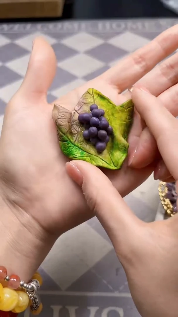 非金属无如图所示时尚饰品