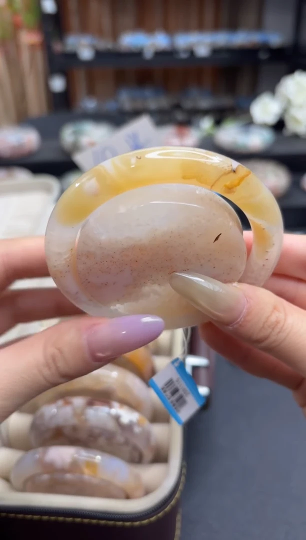 未镶嵌手镯石英质玉A452(59圈赠送镯心)