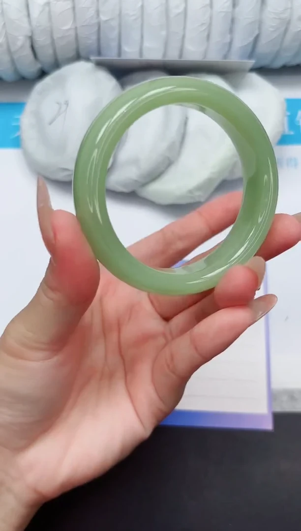 和田玉手镯未镶嵌9-55.5NYG2