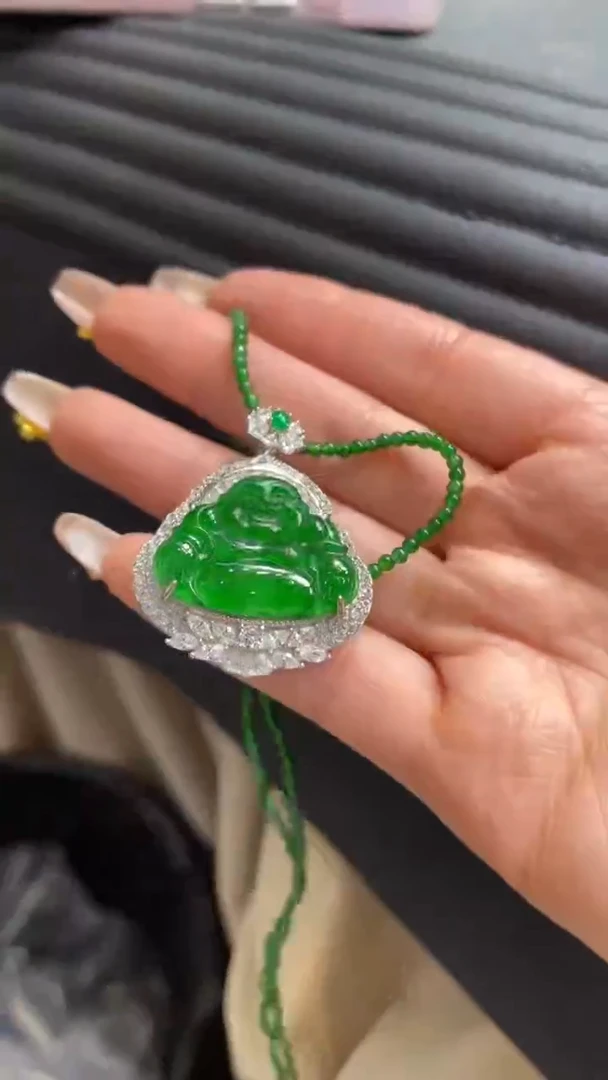 【闪购商品】翡翠颈饰未镶嵌      *204