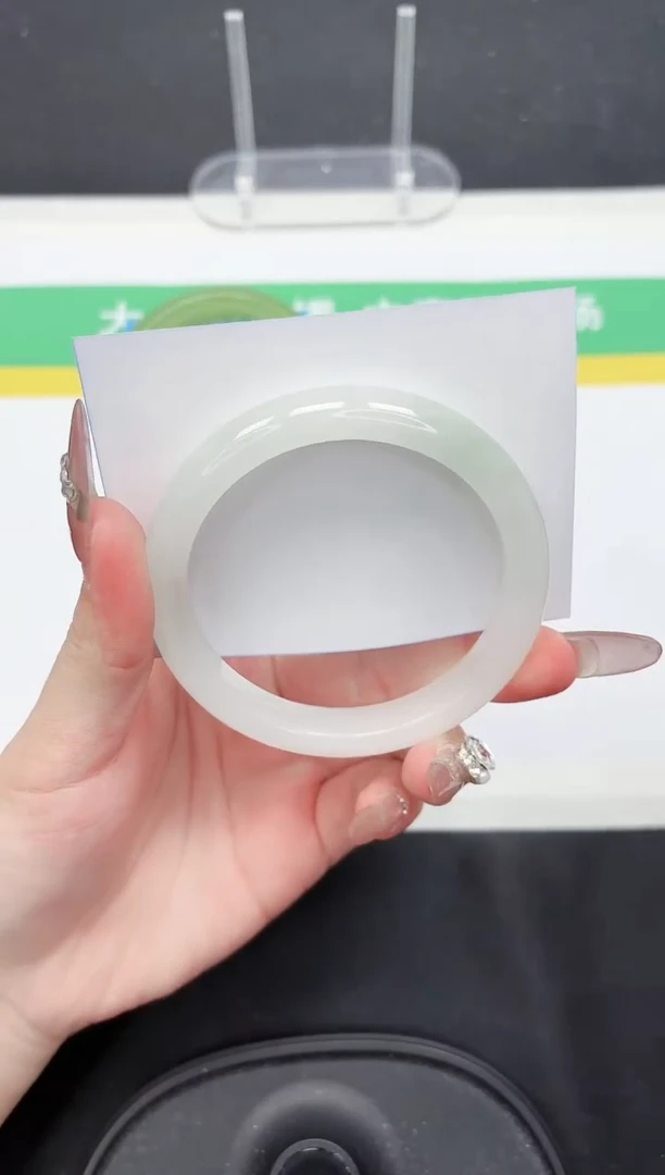 【闪购商品】石英质玉手镯未镶嵌4-60