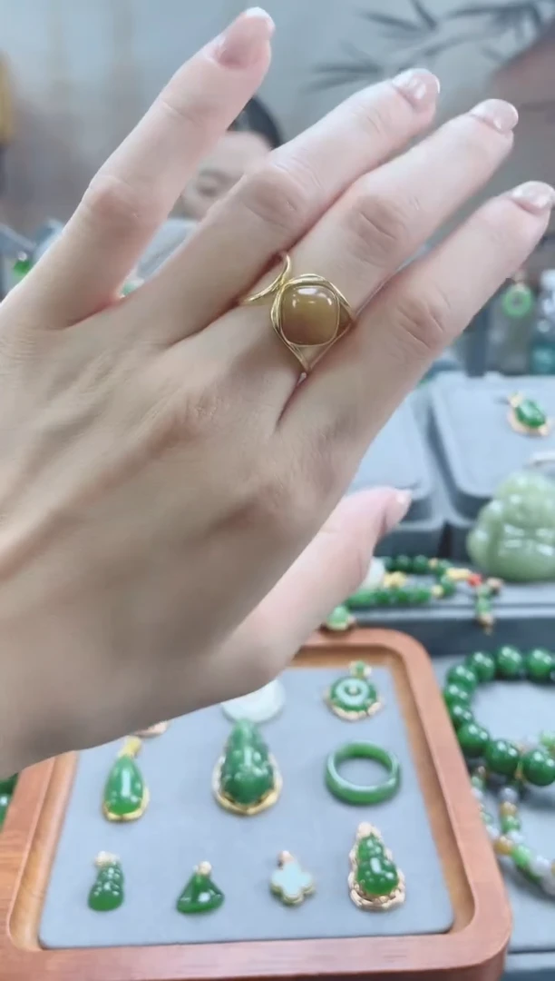 银S925镀金镶嵌南红玛瑙戒指银S925镀金镶嵌 南红玛瑙 戒指