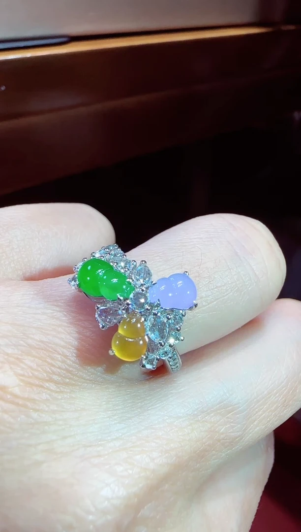 【闪购商品】翡翠戒指18K金镶嵌葫芦