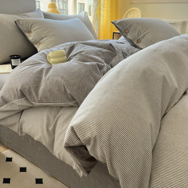 简约风灰细条纽扣款家用床上四件套纯棉100%全棉被套床单四季通用