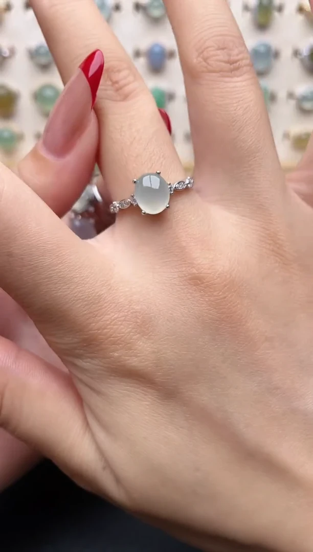 【闪购商品】翡翠戒指银S925镶嵌一物一证一礼盒