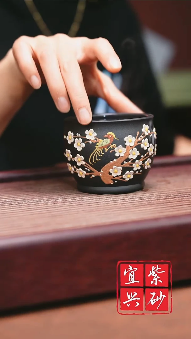 宜兴原矿紫砂喜上枝头