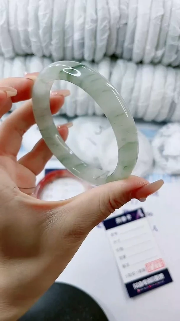 【闪购商品】石英质玉手镯未镶嵌0632359878-64多样性发货