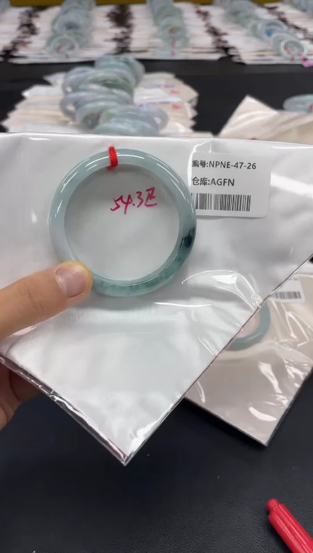 未镶嵌手镯翡翠翡翠手镯