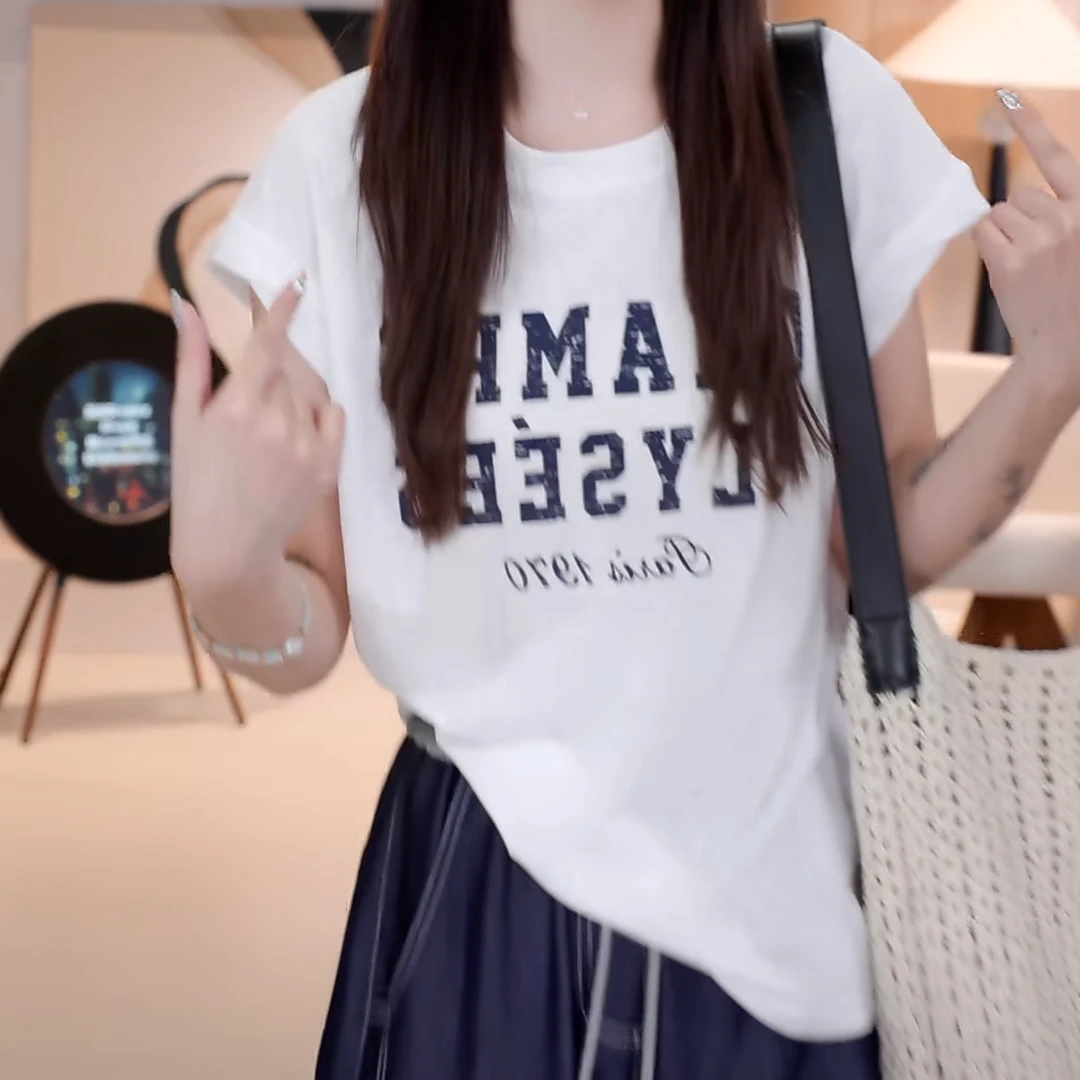 设计感字母印花短袖T恤女2025夏季新款时尚宽松小个子圆领上衣