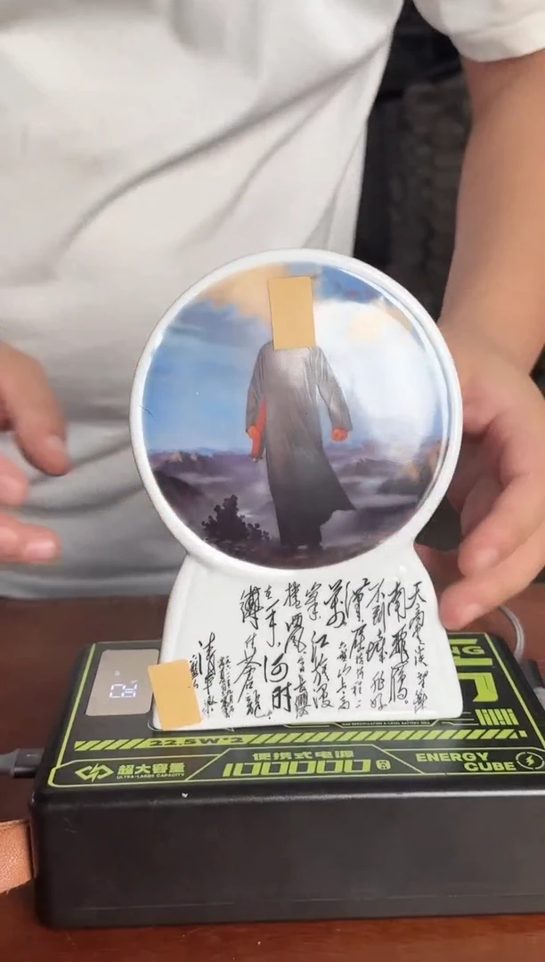 064函夏非遗釉下五彩人物陶瓷摆件