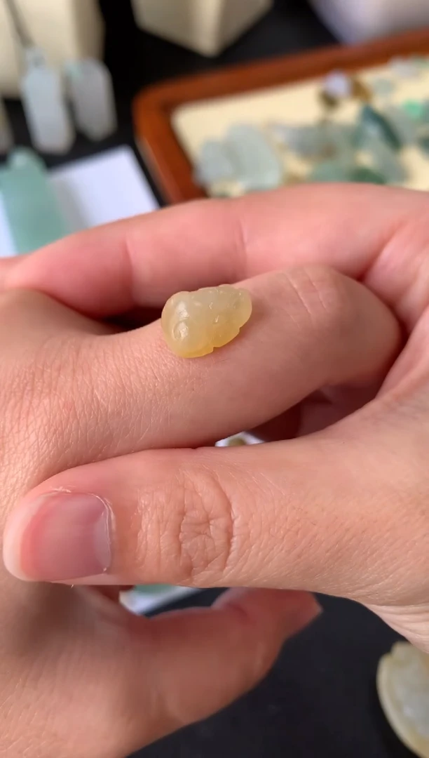 【闪购商品】定制翡翠未镶嵌翡翠