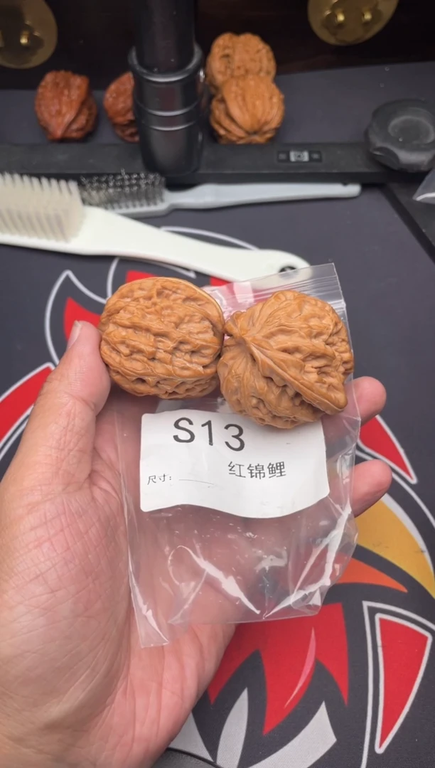吊坠文玩核桃红锦鲤43