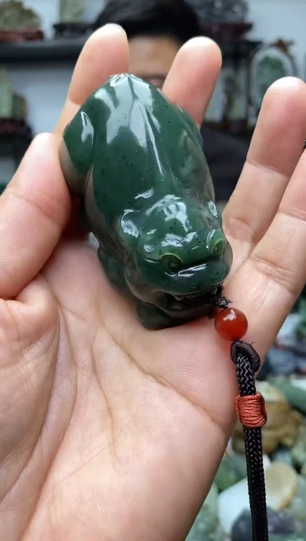 未镶嵌和田玉把件1