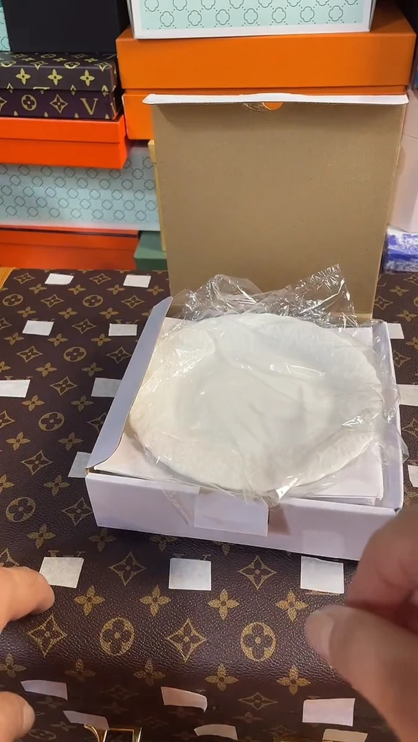 杯鸿辉家品牌瓷器，京东包邮！