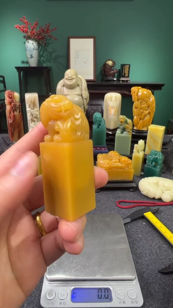 【闪购商品】田黄石麦芽黄瑞兽钮