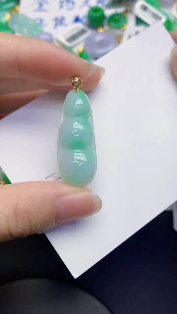 颈饰未镶嵌翡翠缅甸天然翡翠A货