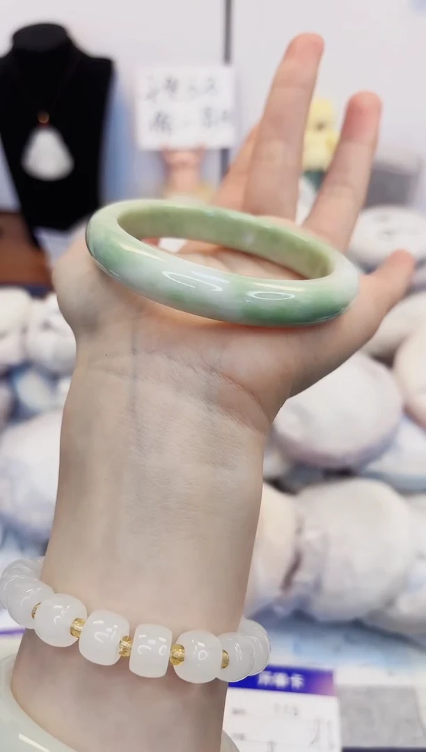 【闪购商品】石英质玉手镯未镶嵌115-贵州翠圈口59