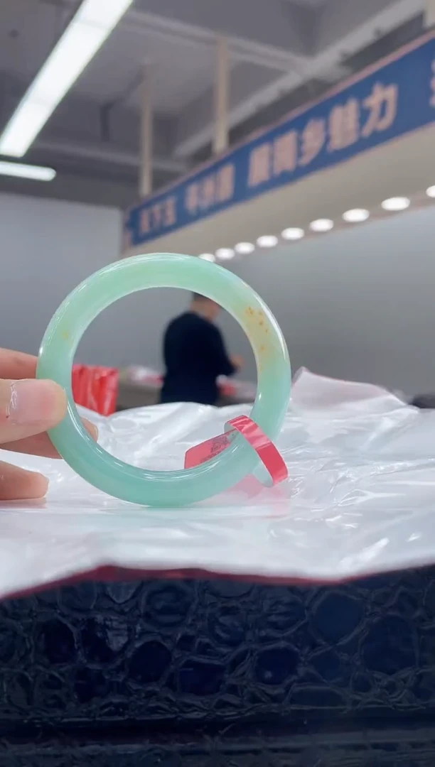 未镶嵌手镯翡翠10