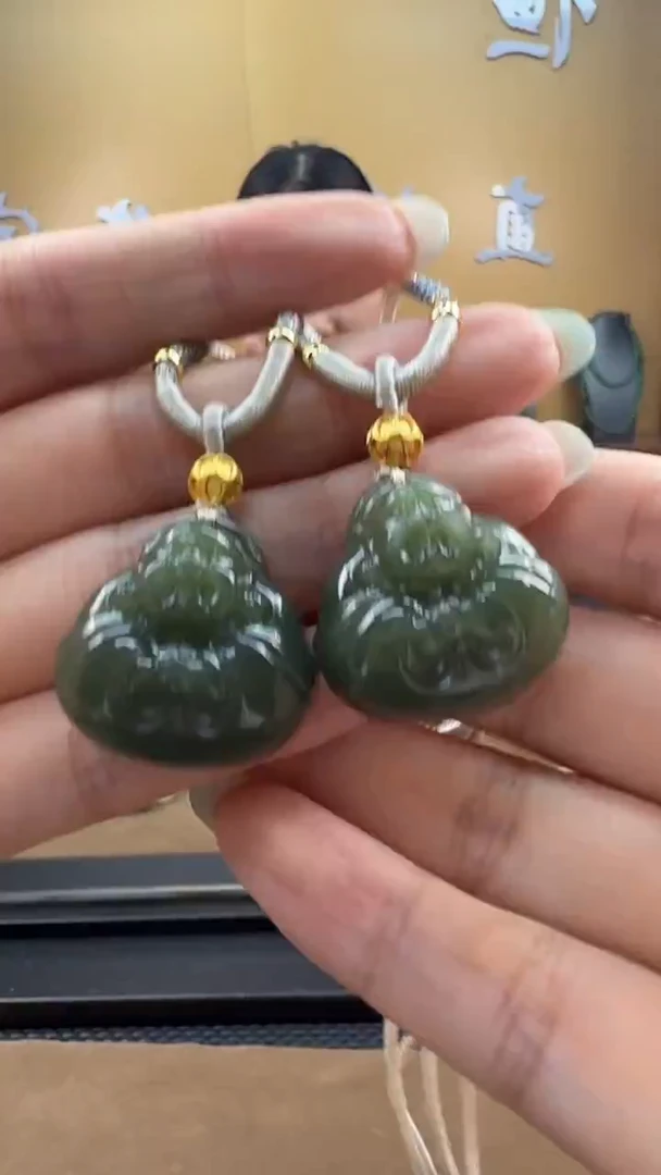 颈饰未镶嵌和田玉挂件（多样性发一）