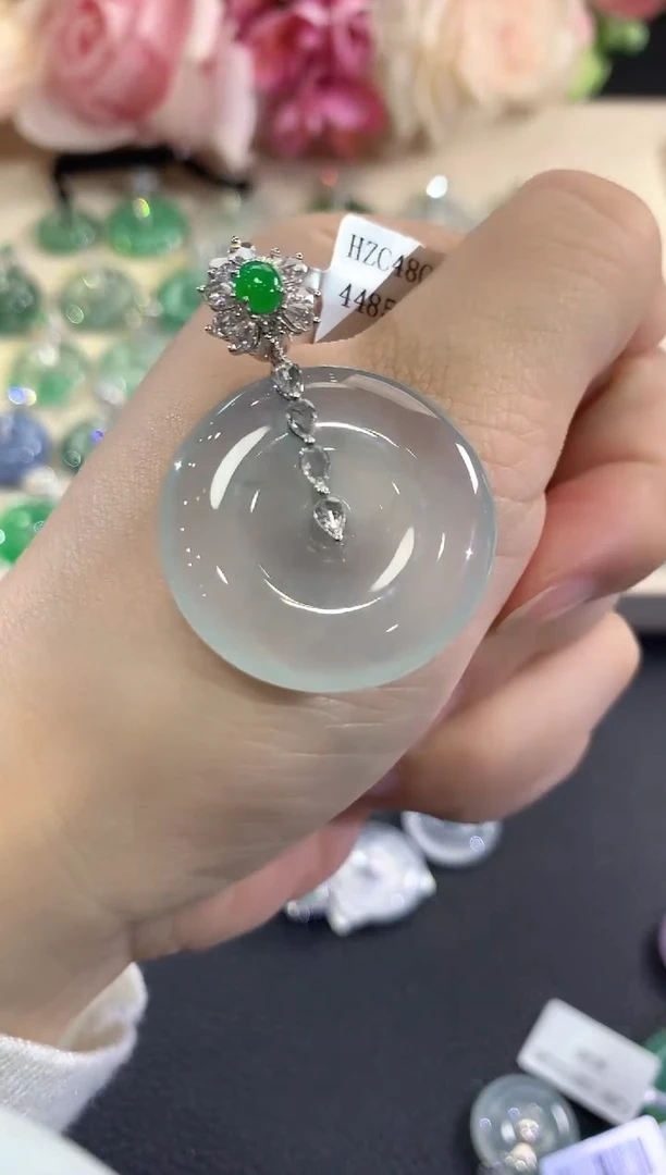 吊坠(不含链)18K金镶嵌翡翠b92