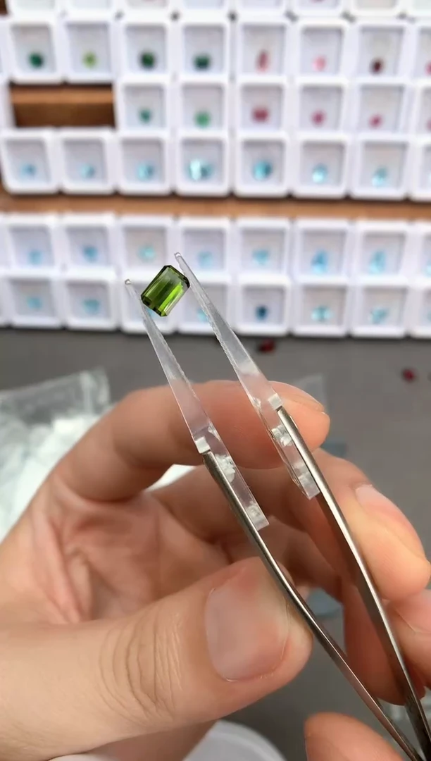 裸石未镶嵌碧玺多样性发货1颗