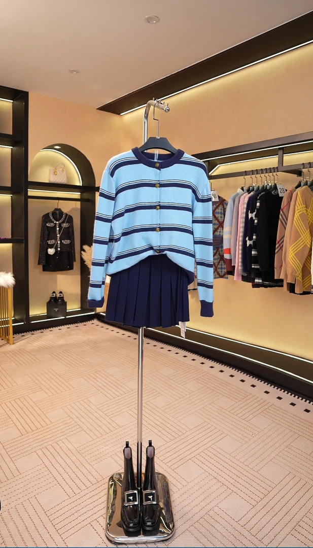 【关关】秋冬百搭套装针织设计师款高定女装时尚 A267