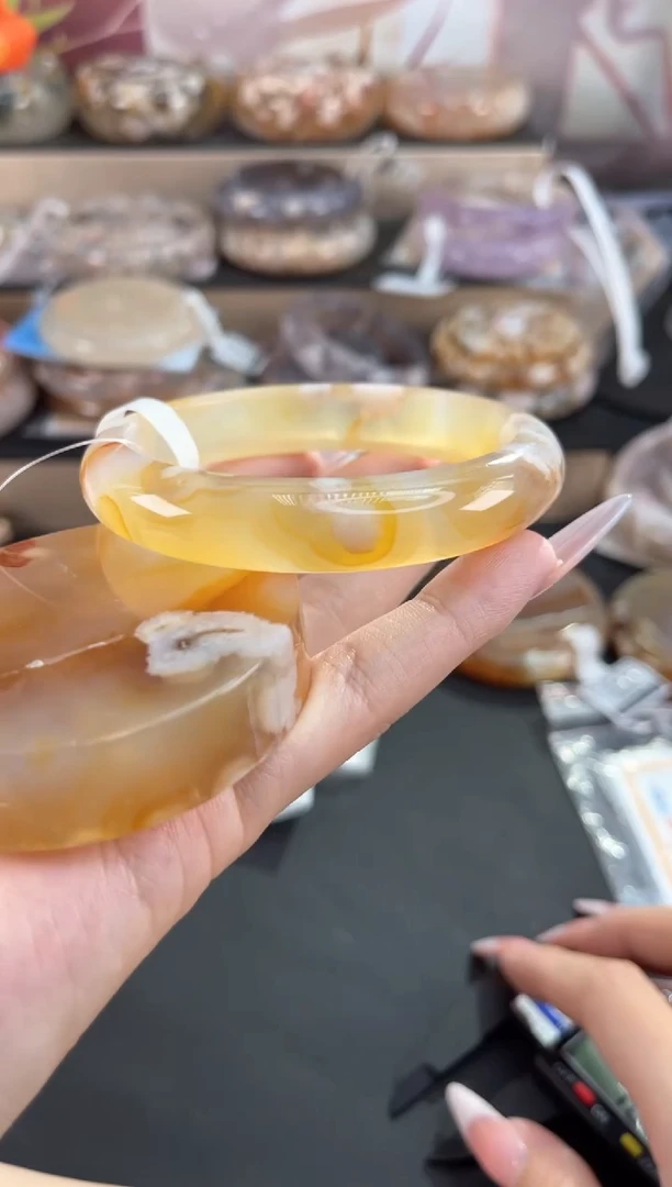 未镶嵌手镯石英质玉61