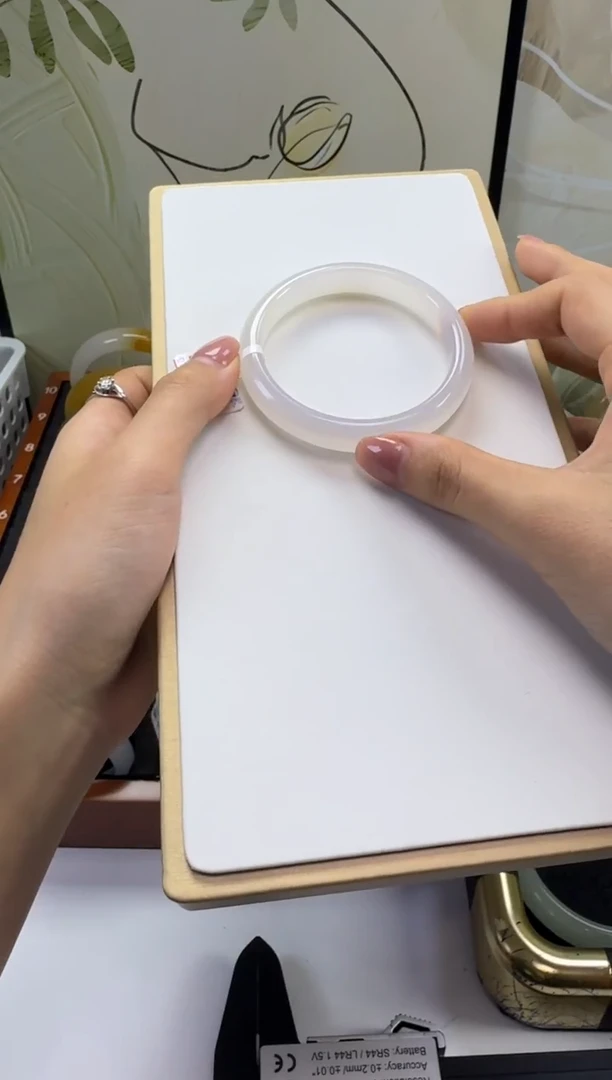 手镯玛瑙/玉髓未镶嵌56mm