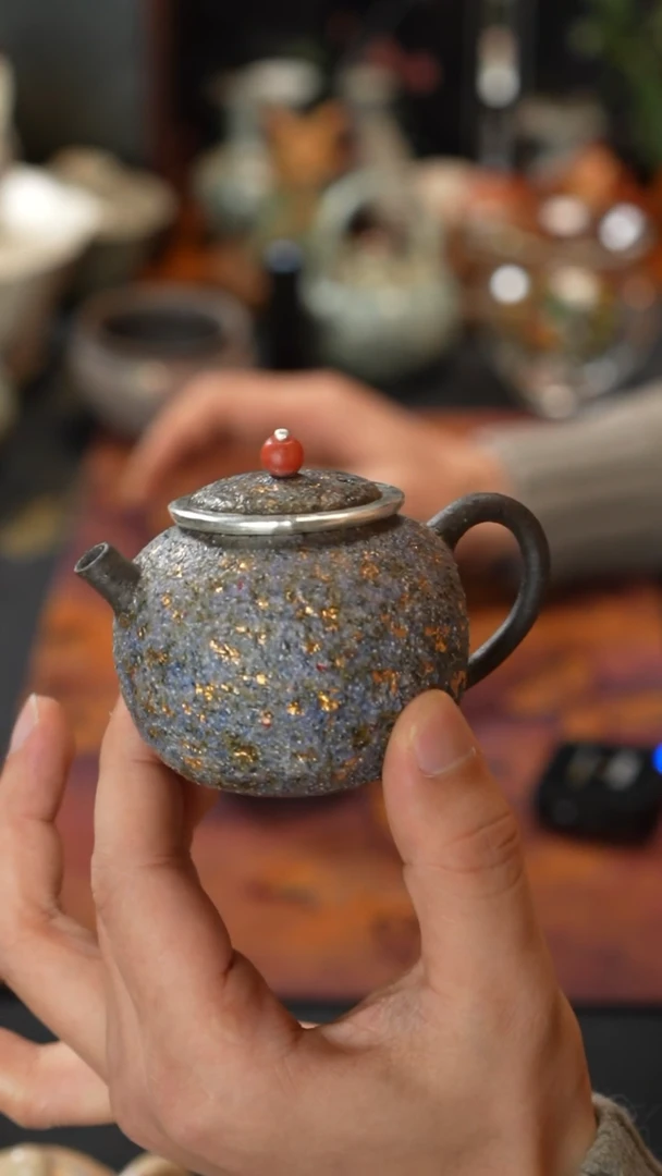 【闪购商品】高越 原矿岩矿蓝金银鱼雕刻主人杯