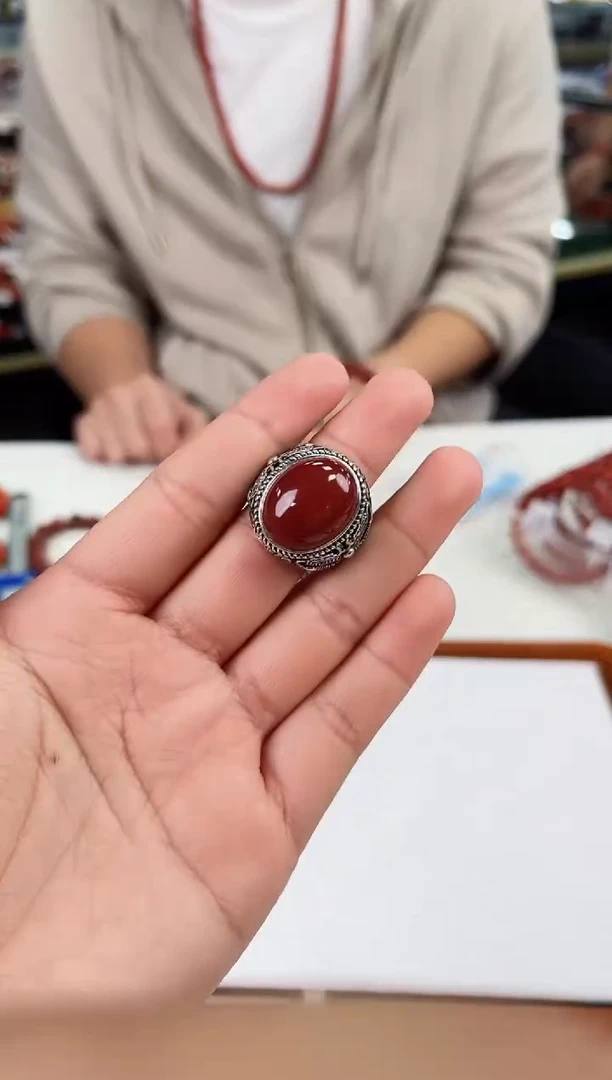 【闪购商品】南红玛瑙戒指银S925镶嵌一个/条