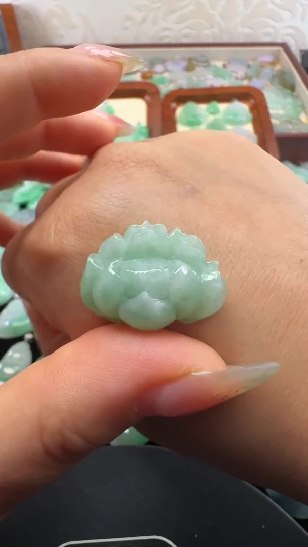 吊坠(不含链)未镶嵌翡翠荷花