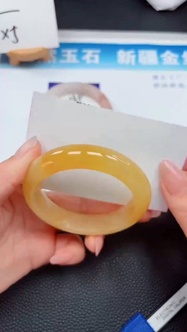 【闪购商品】石英质玉手镯未镶嵌160