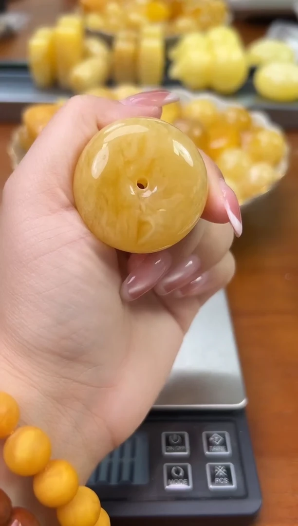 未镶嵌蜜蜡裸石琥珀蜜蜡吊坠