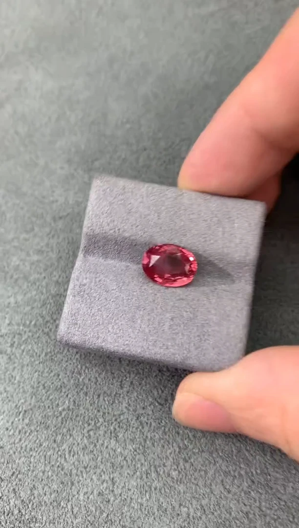 裸石彩色蓝宝石帕帕拉恰 3.13CT