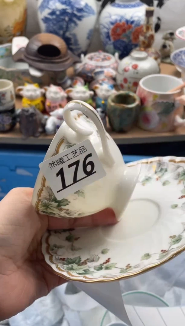 【闪购商品】瓷片176然曦海外工艺品。。。