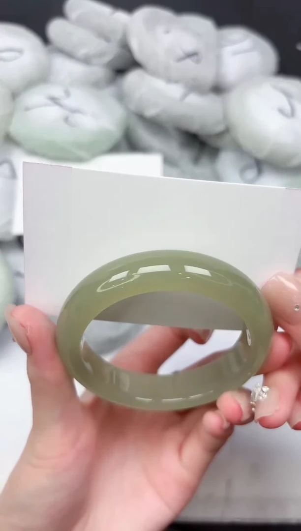 未镶嵌手镯石英质玉376-53