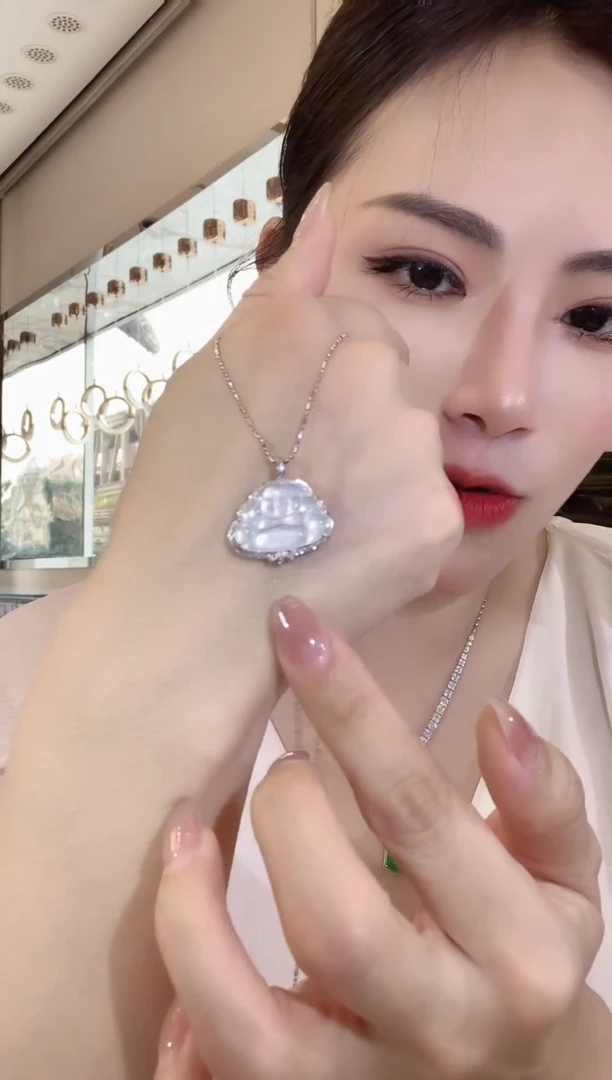 翡翠18K金镶嵌吊坠(不含链)A17