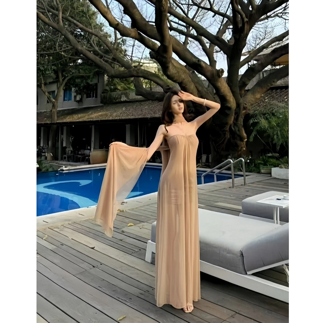 度假风性感气质网纱飘带抹胸连衣裙2025夏季新款高级收腰显瘦长裙