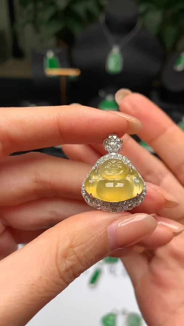 颈饰18K金镶嵌翡翠佛公